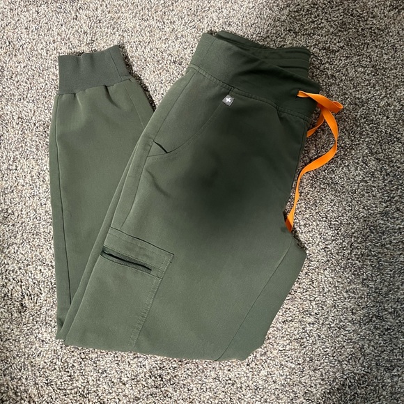 Moss green Zamora joggers - Picture 1 of 1